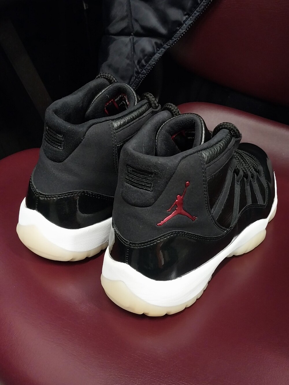 Retro Jordan 11 72-10's Size 10.5